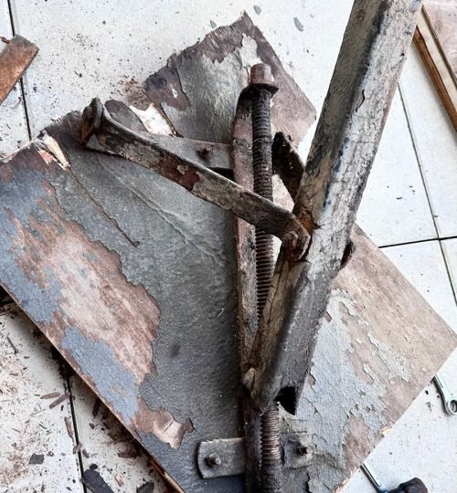 photo 2025 08 27 12 08 09